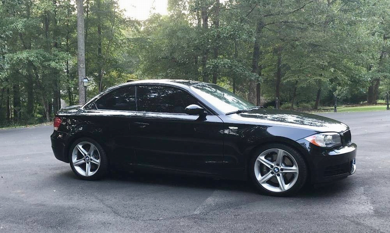 Illustration for article titled At $15,950, Could This Rare 2008 BMW 135i 6-Speed be a Manual Labor of Love?